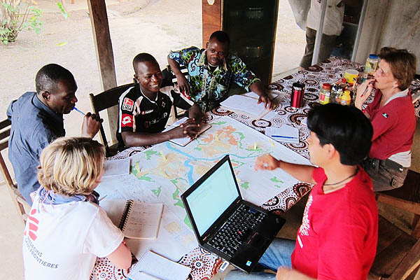 Team meeting in Dungu